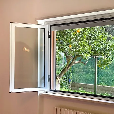 Apartment Mare, Monti E Limoni