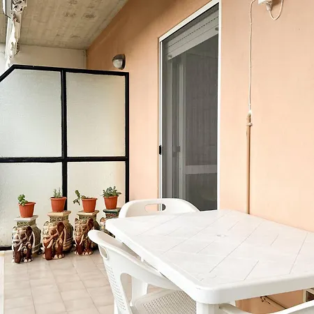 Mare, Monti E Limoni Apartment